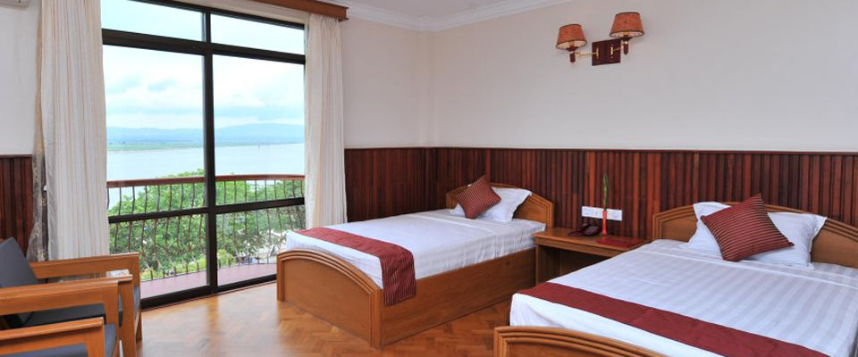 Ayarwaddy River View Hotel 